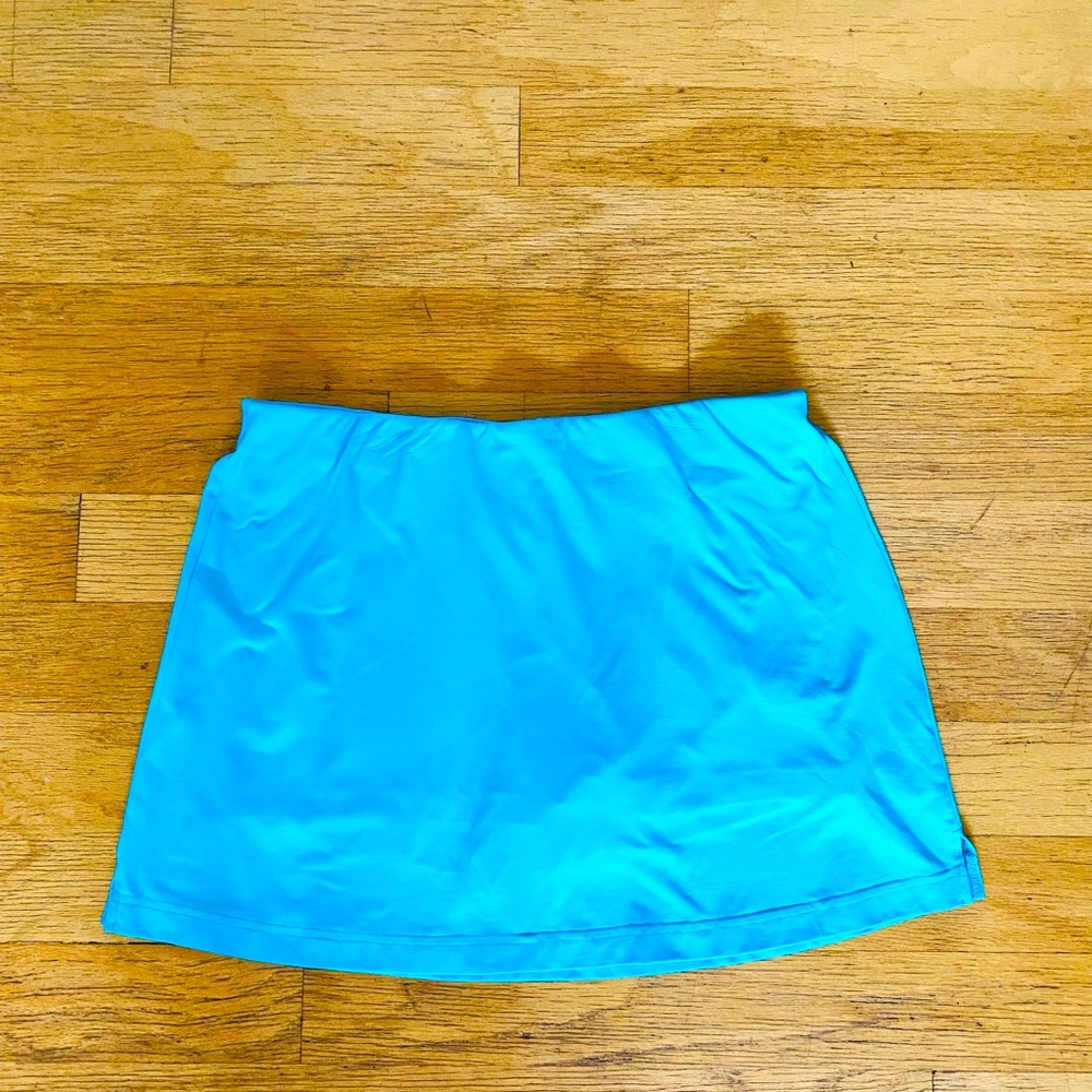 Lilly’s tennis skirt